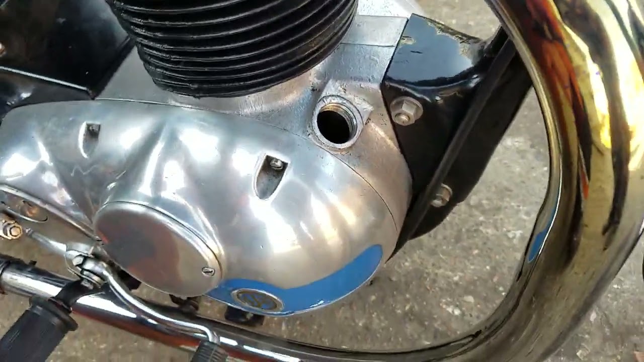 1960 AJS Model 8 350cc at Andy Tiernans #08509AJS