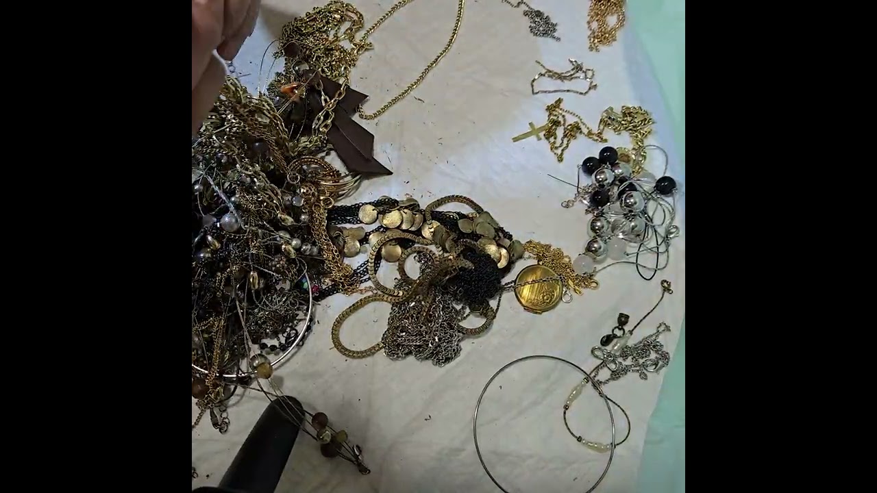 Part 7 jewelry untangle of massive bulk buy