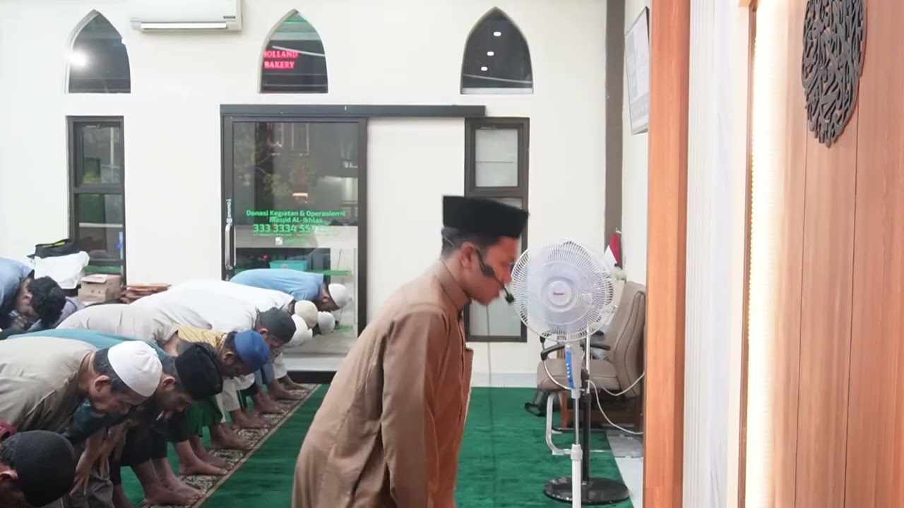 010326 Isya & Tarawih Fadhil Ar Raiyan