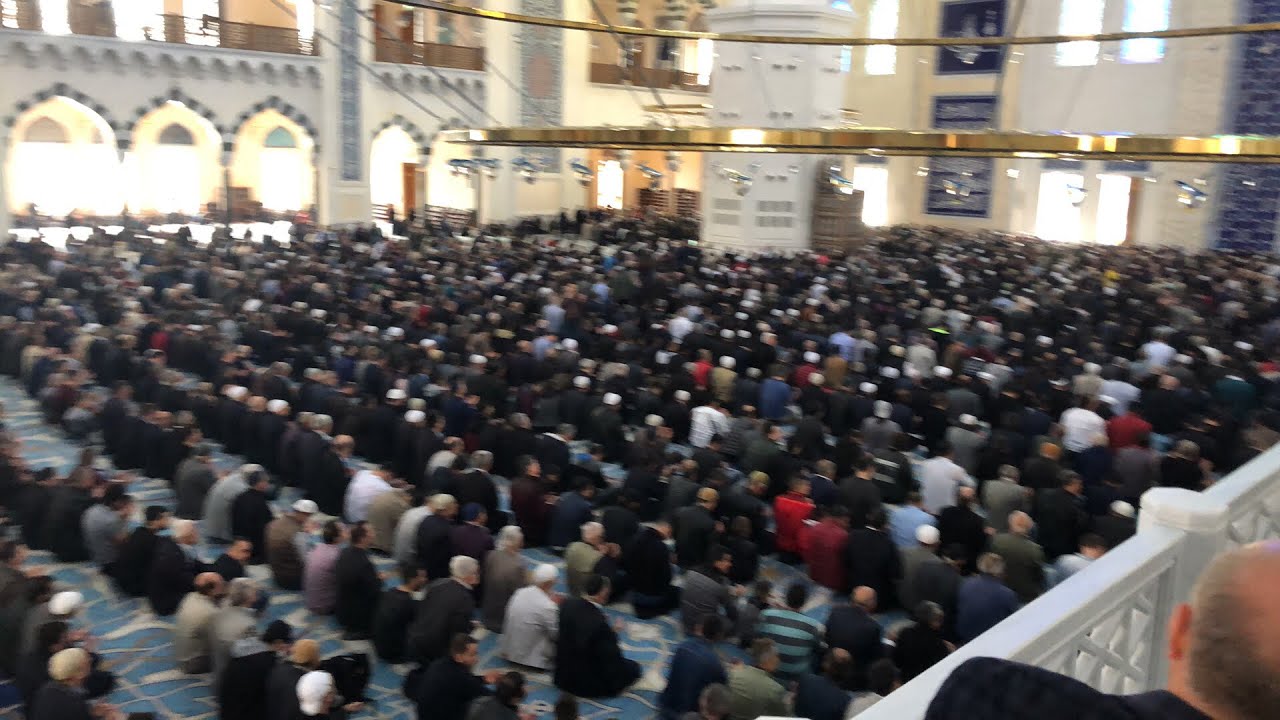 Çamlıca Cami’de Cuma Günü Muhteşem Ögle Ezanı Ahzâb Suresi 56. Ayet İç Ezan Cuma Hutbe’si Ve Kameti