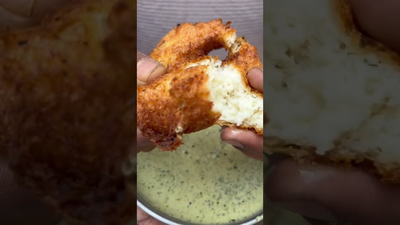 Biggest vada 🤯😱        #vada #idli #food #breakfast #hubli #shorts