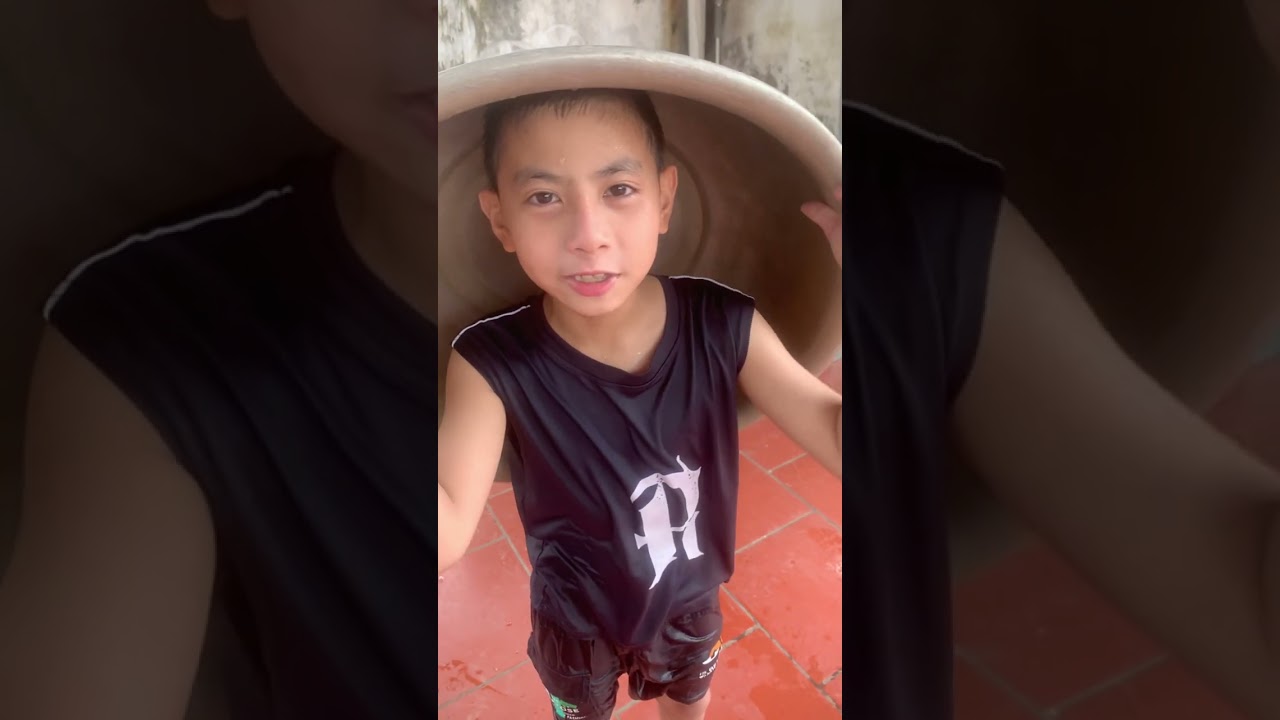 Tổng Hợp Cảnh đi bơi của Văn Ma Cà Phúc