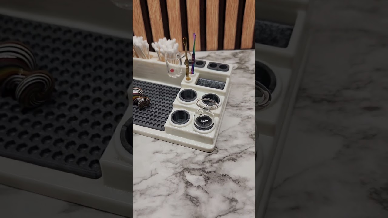 This is THE COOLEST dab station: Dabdock Elite Premium Dab Organizer