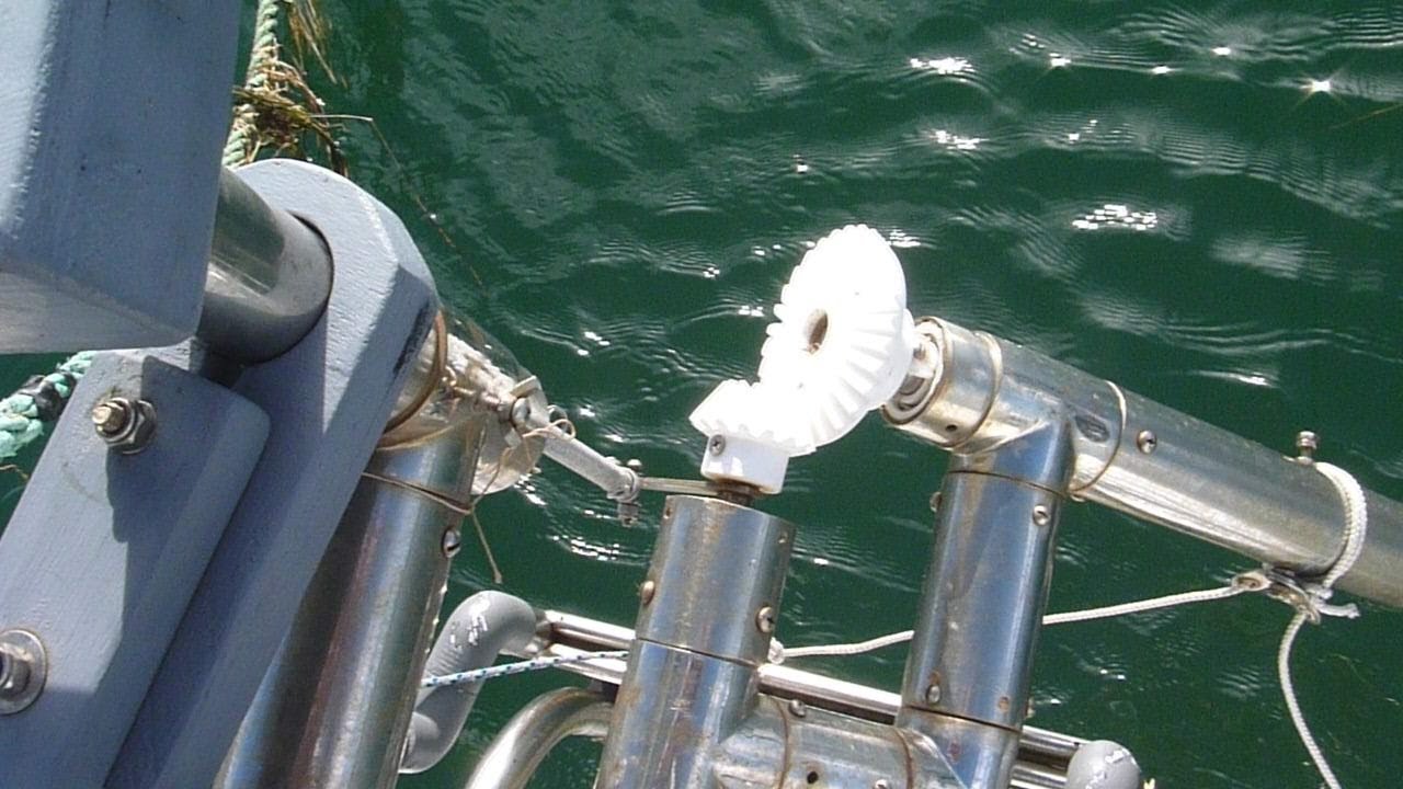 Homemade servo pendulum windvane steering