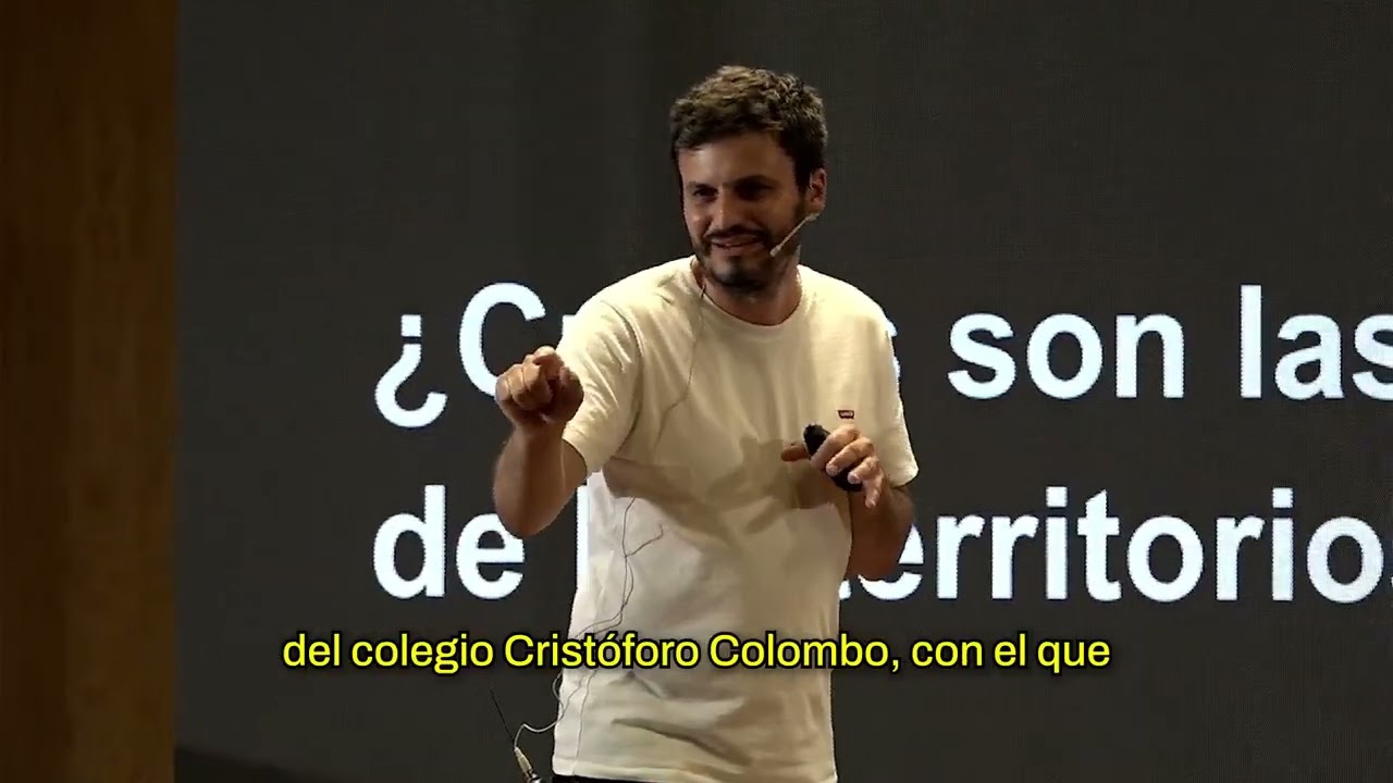 Charlas en auditorio - Santiago Stura - TecweekED 2025