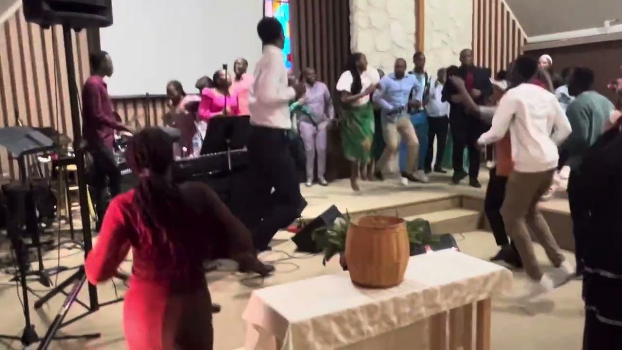 Abayumbe kansas city biyegereza abashitsi kuva Phoenix arizona muri Saved to serve ministry.