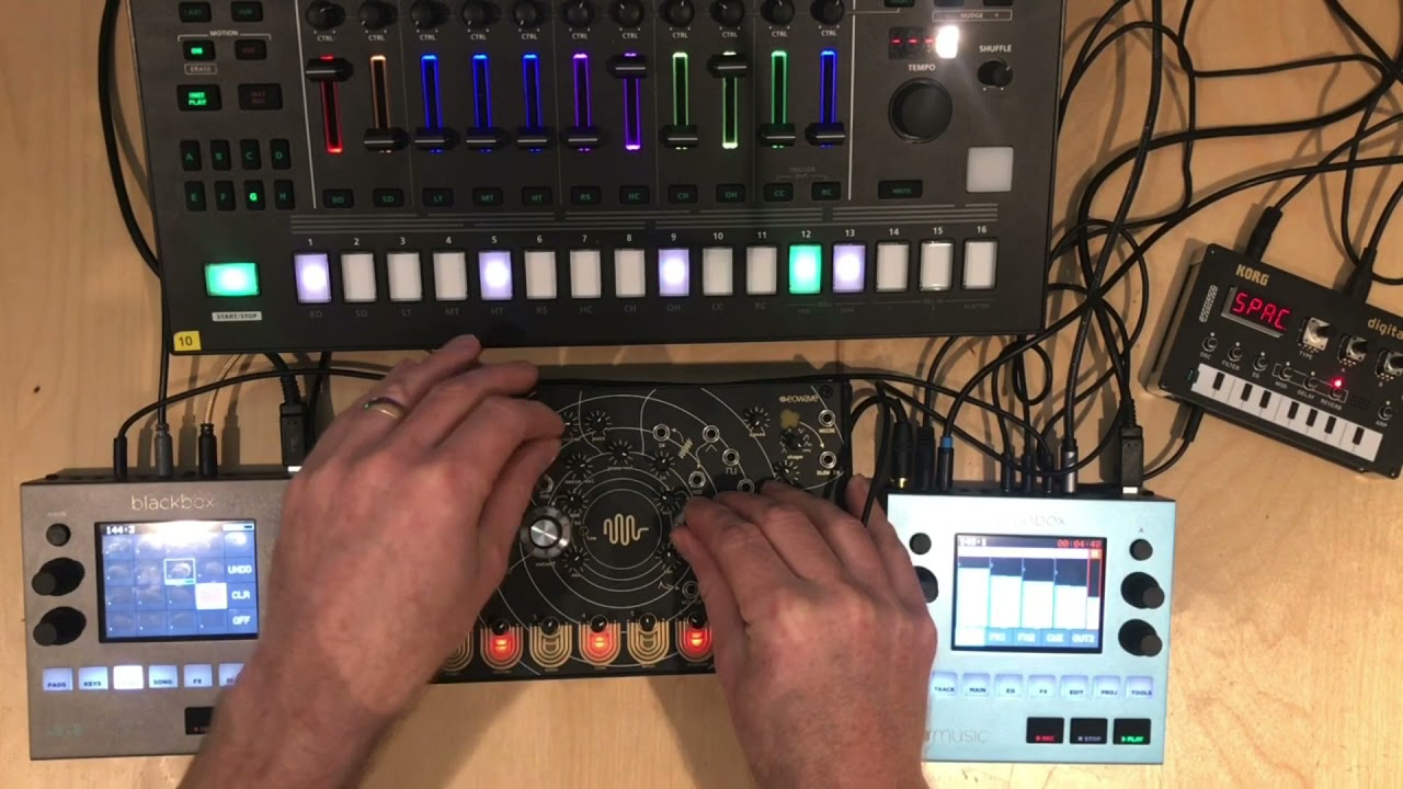 Live Techno Jam #2 - Roland TR8S - Quadrantid Swarm - 1010 Blackbox - Korg NTS1