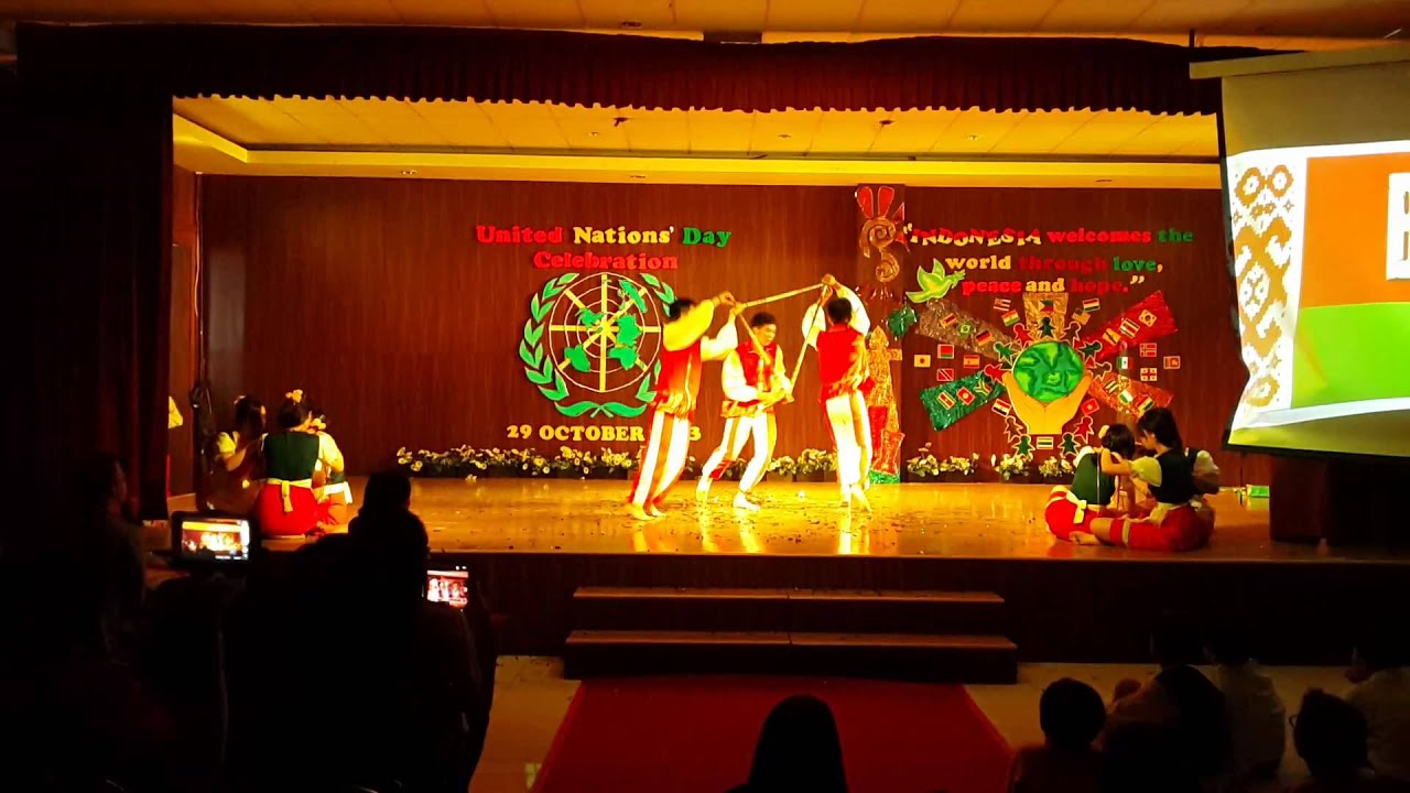 BTBIS Grade 12 - Dance from Belarus