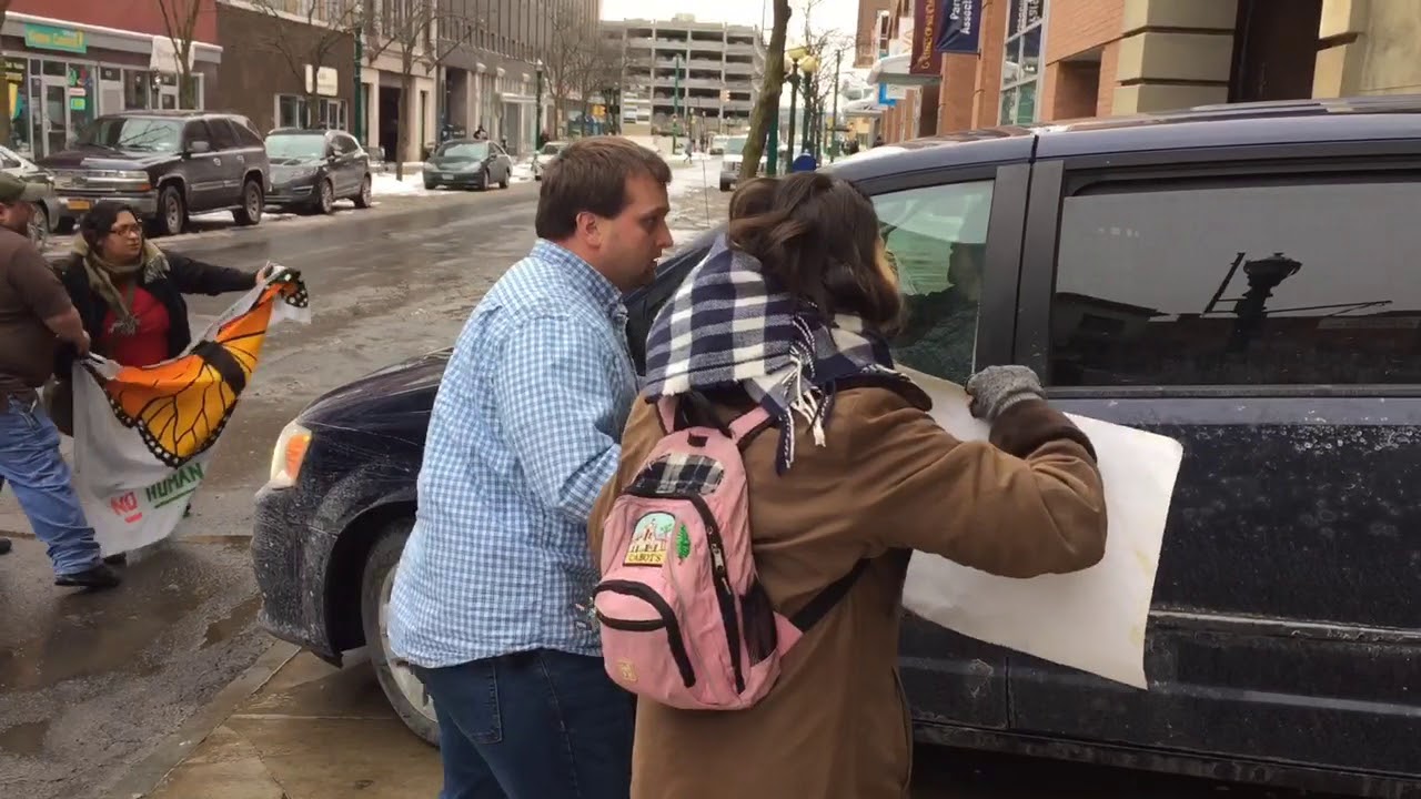 Activists, ICE agents clash in Syracuse
