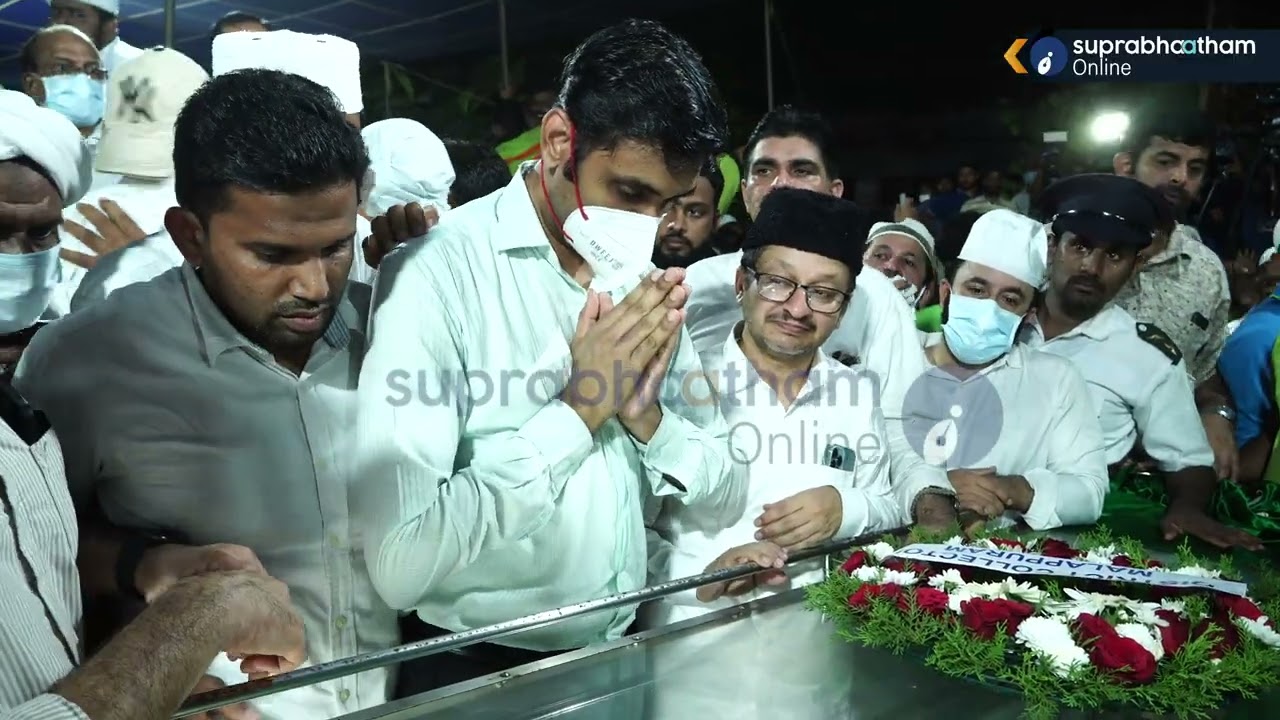 ടൗൺ ഹാൾമുതൽ മീസാൻ കല്ല് വരെ 