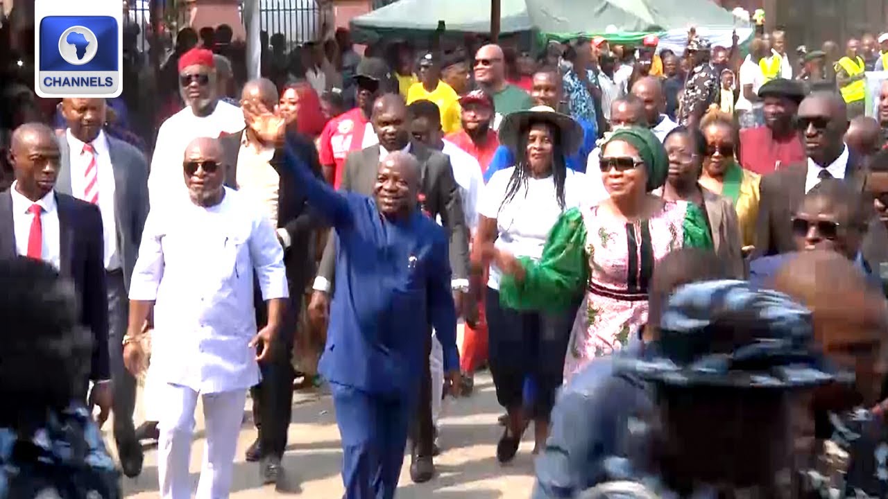 Supporters Troop Out To Welcome Gov Alex Otti After Victory At S/Court
