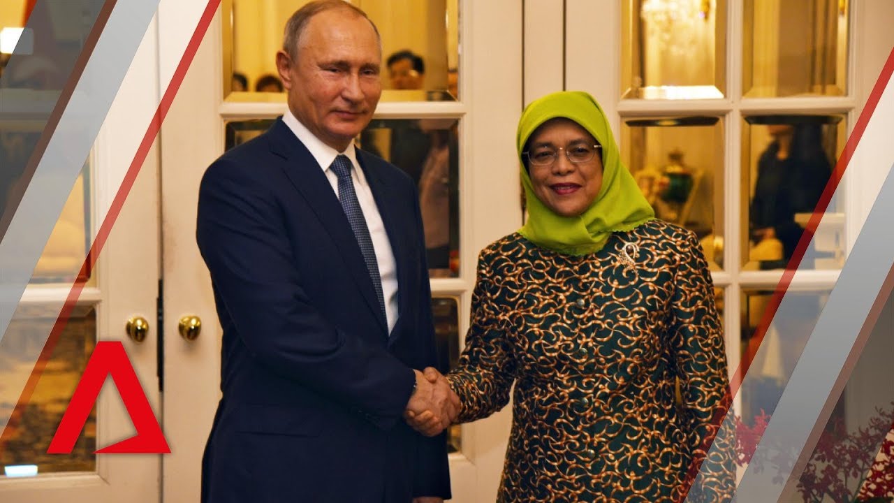 Russia’s Vladimir Putin arrives at the Istana in Singapore
