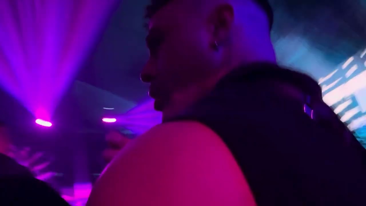 Carlos Agraz & El Patio Metro Dance Club