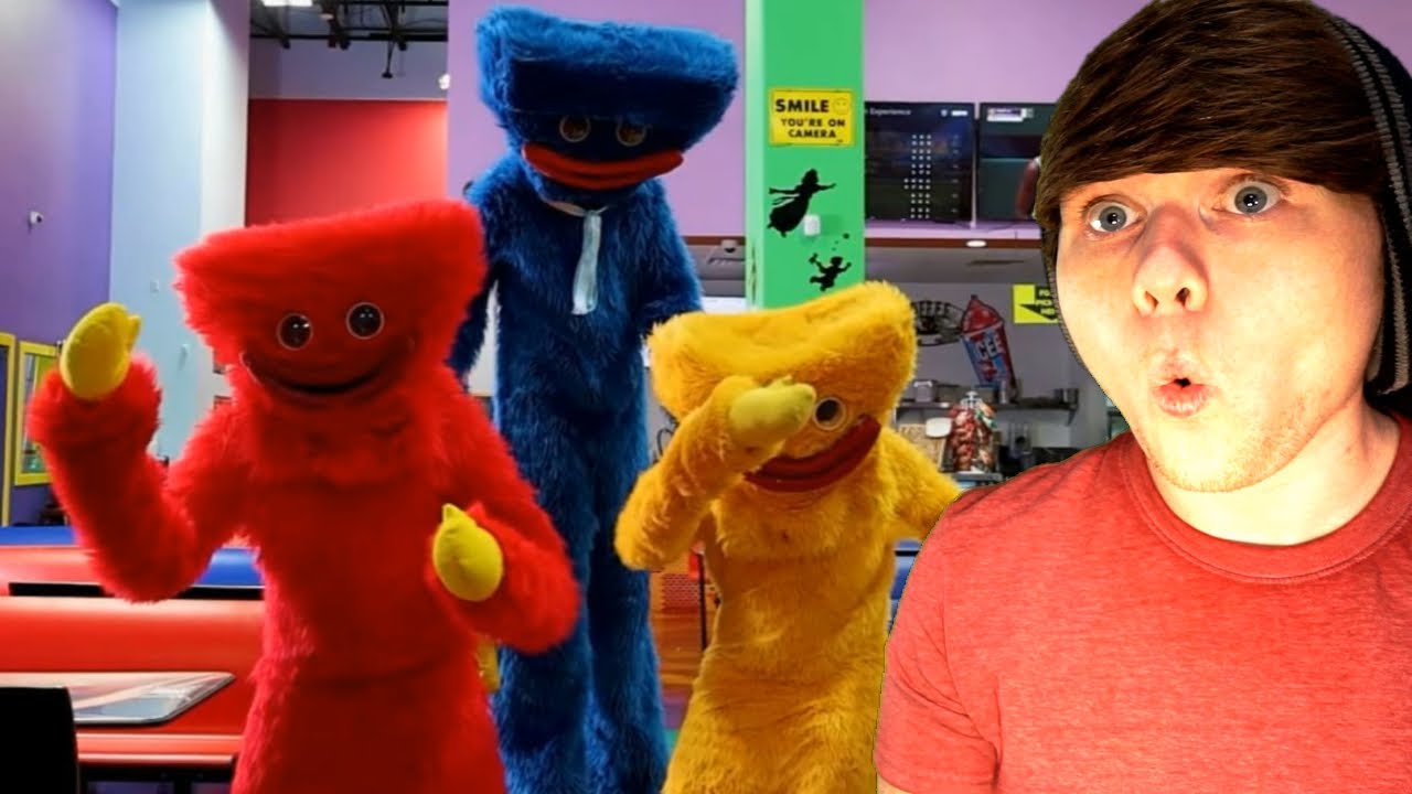 Survive Huggy's Wuggies In Real Life Challenge @NelsonBoys REACTION!