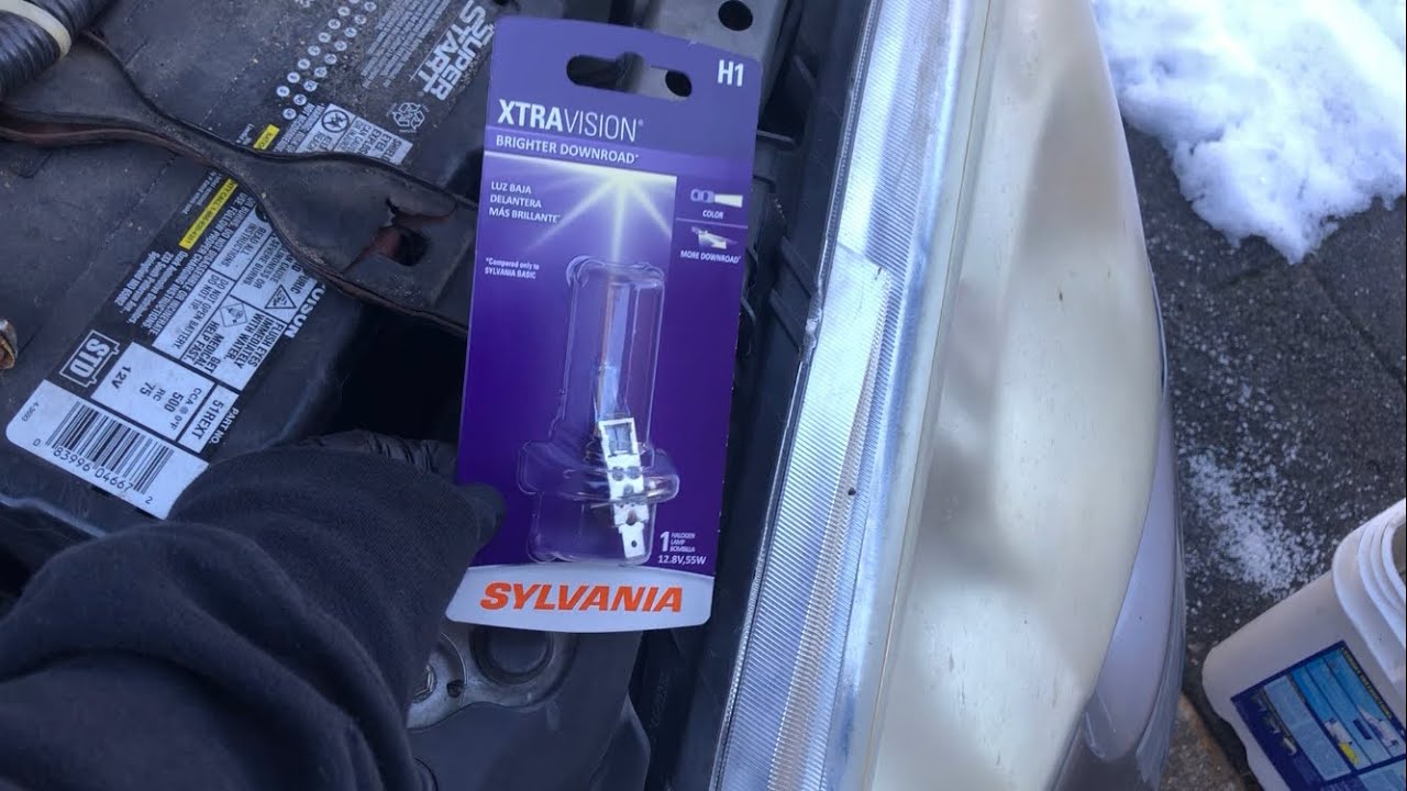 02-06 acura rsx headlight bulb replacement.