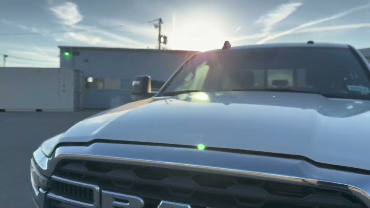 Полный обзор Ram 2500 Tradesman Crew Cab 4x4 2025 года | Cummins HO, Tech & Towing Breakdown