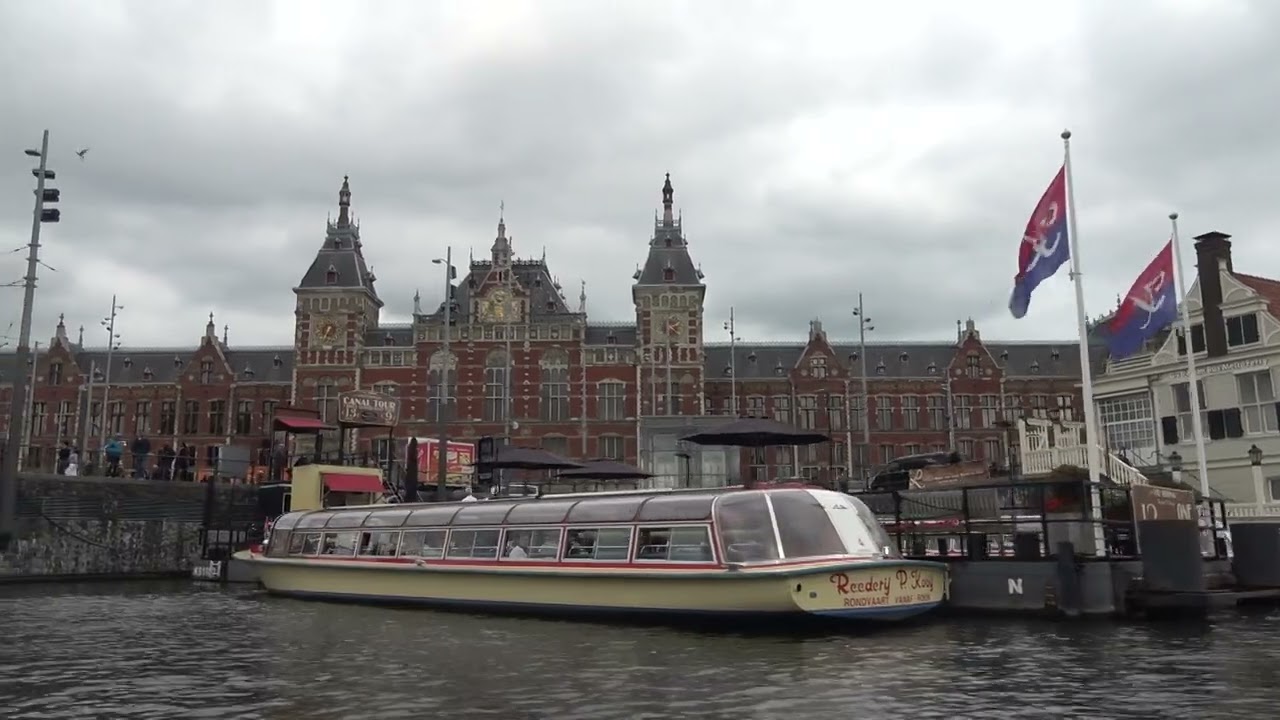 IN CROCIERA SUI CANALI DI AMSTERDAM