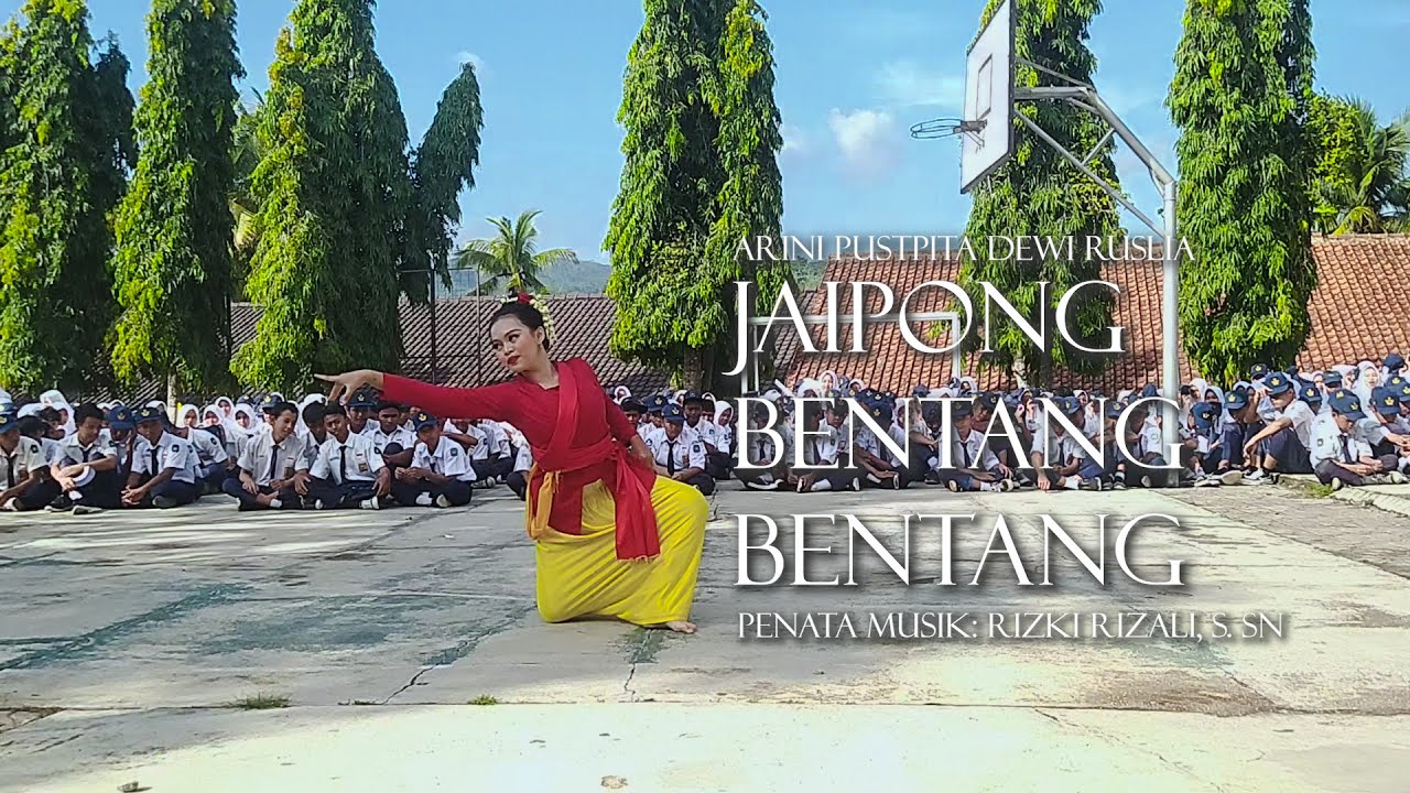 TARI JAIPONG BENTANG BENTANG OLEH ARINI PUSPITA DEWI RUSLIA