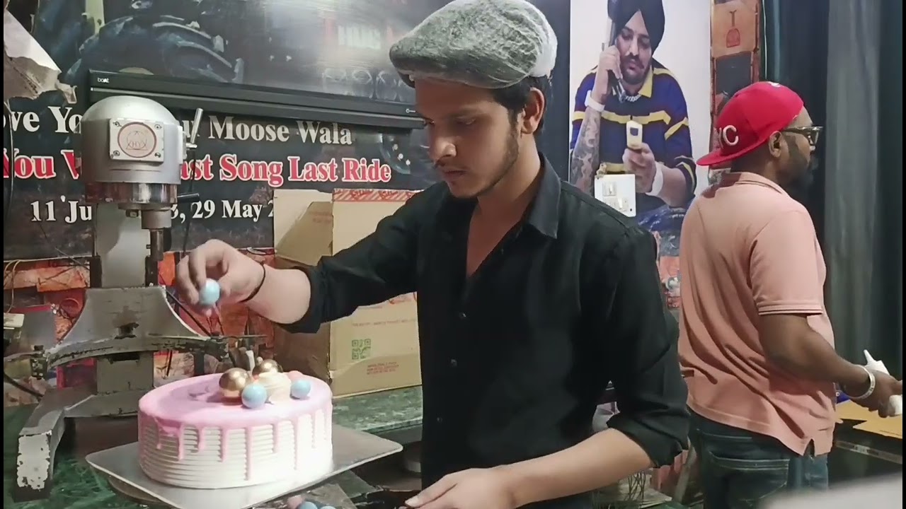 Pineapple Cake Design