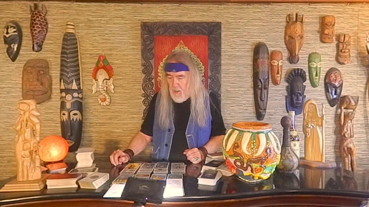 LIBRA... DEALING WITH A RUNNER WHO WANTS TO RECONNECT... SO YOU SHOULD WATCH THIS READING!