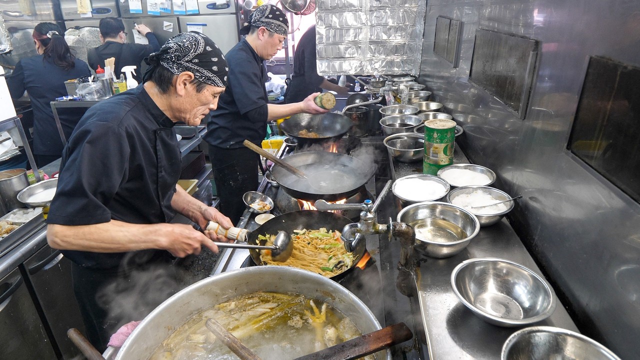 A 50-Year Chinese Cooking Pro Teaches You How to Make Epic Fried Rice!