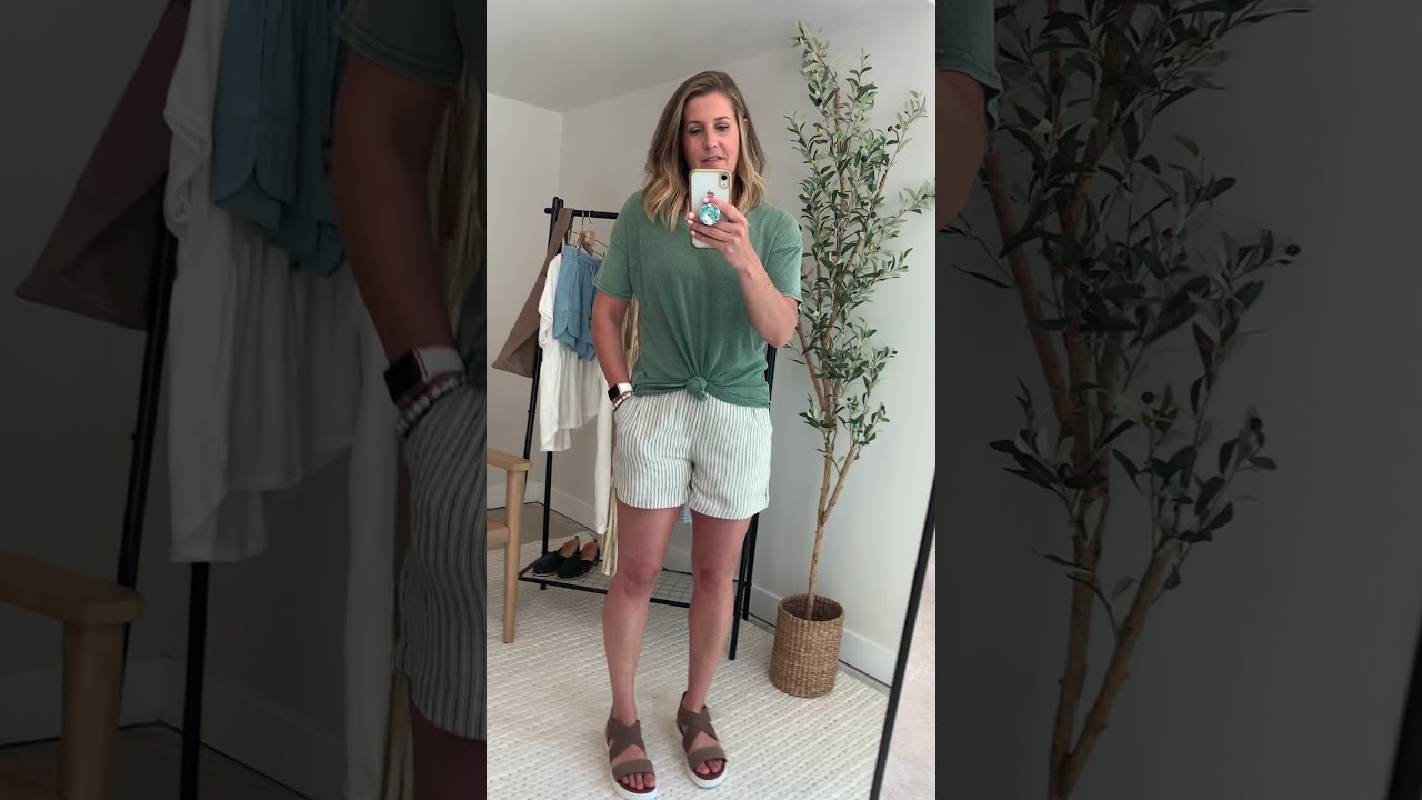 Chloe Linen Shorts Try On (M)
