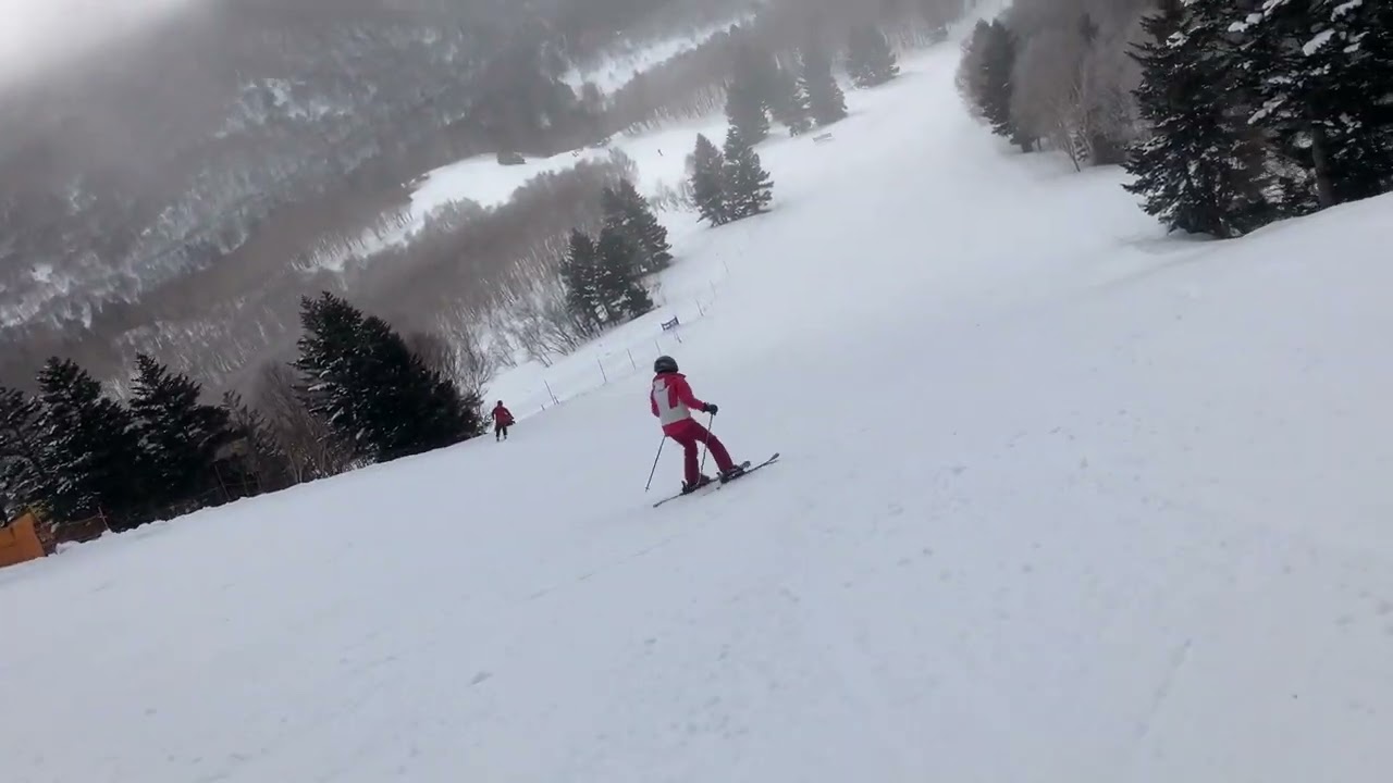 2026/03/15日曜　志賀高原焼額山スキー場第１ゴンドラ降り口から乗り場まで　gsコース　山頂➖6℃ 曇り
