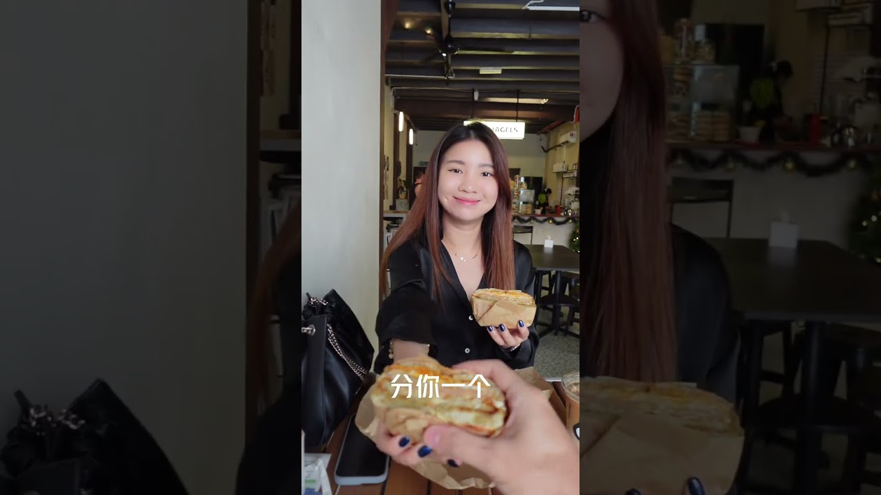 Local Penangite brought us to her favorite bagel shop in Penang! 🥯