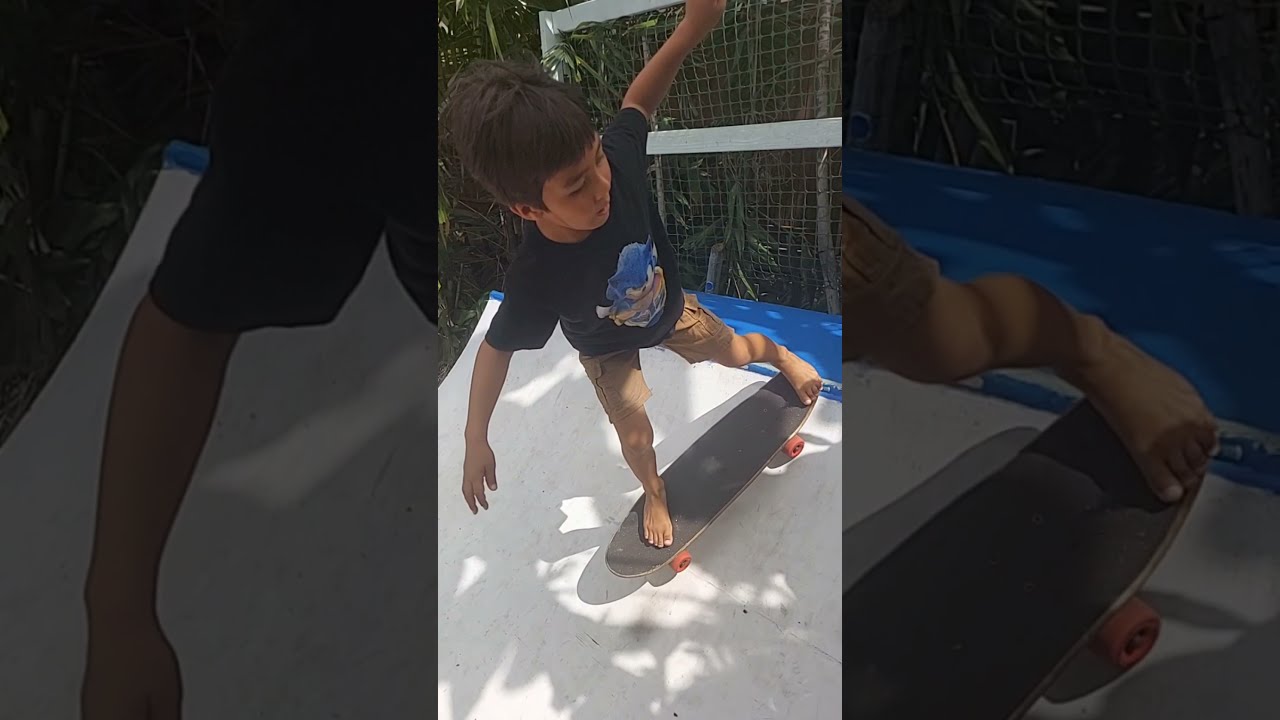 Mini ramp Kids learning tricks