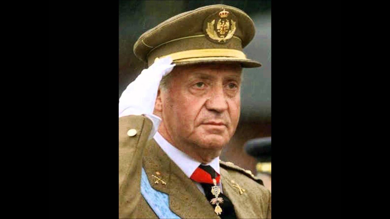 Himno de España, interpretada por la Guardia Real.