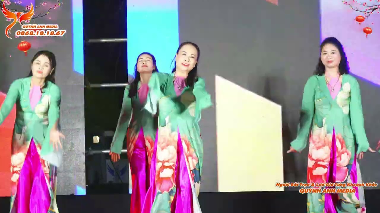 CLB DÂN VŨ HOA HƯỚNG DƯƠNG - MÚA CHẨY HỘI XUÂN
