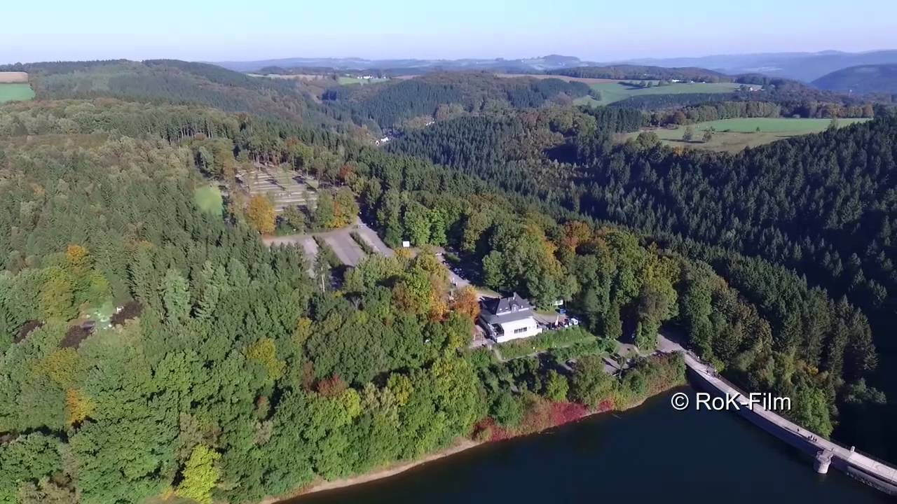 Flug über Glörtalsperre bei Schalksmühle von ©RoK-Film