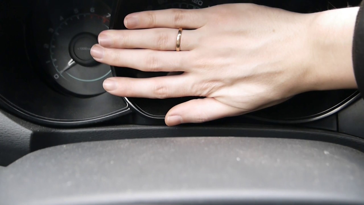 Шорты#4: Установка микрофона на Лада Веста (HandsFree)