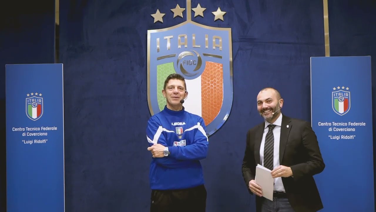 Gianluca Rocchi racconta la storia dell'arbitraggio, dalle origini al fuorigioco semi automatico