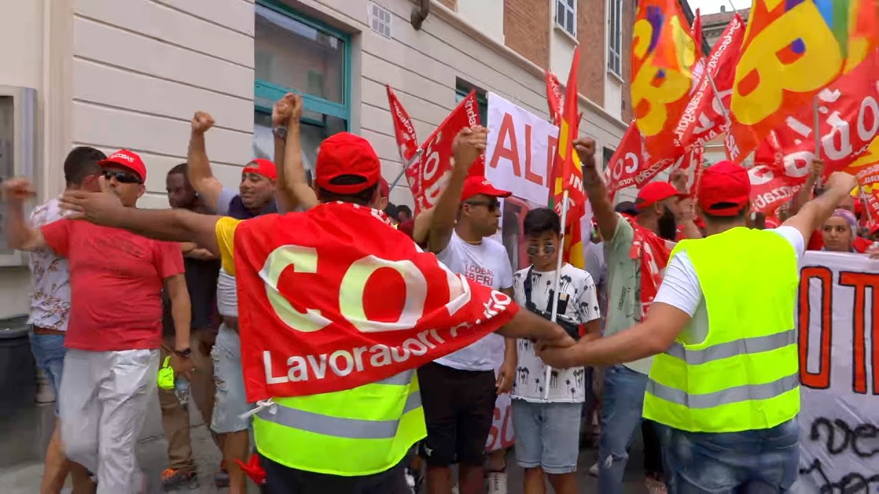 Sindacati di base in corteo a Piacenza