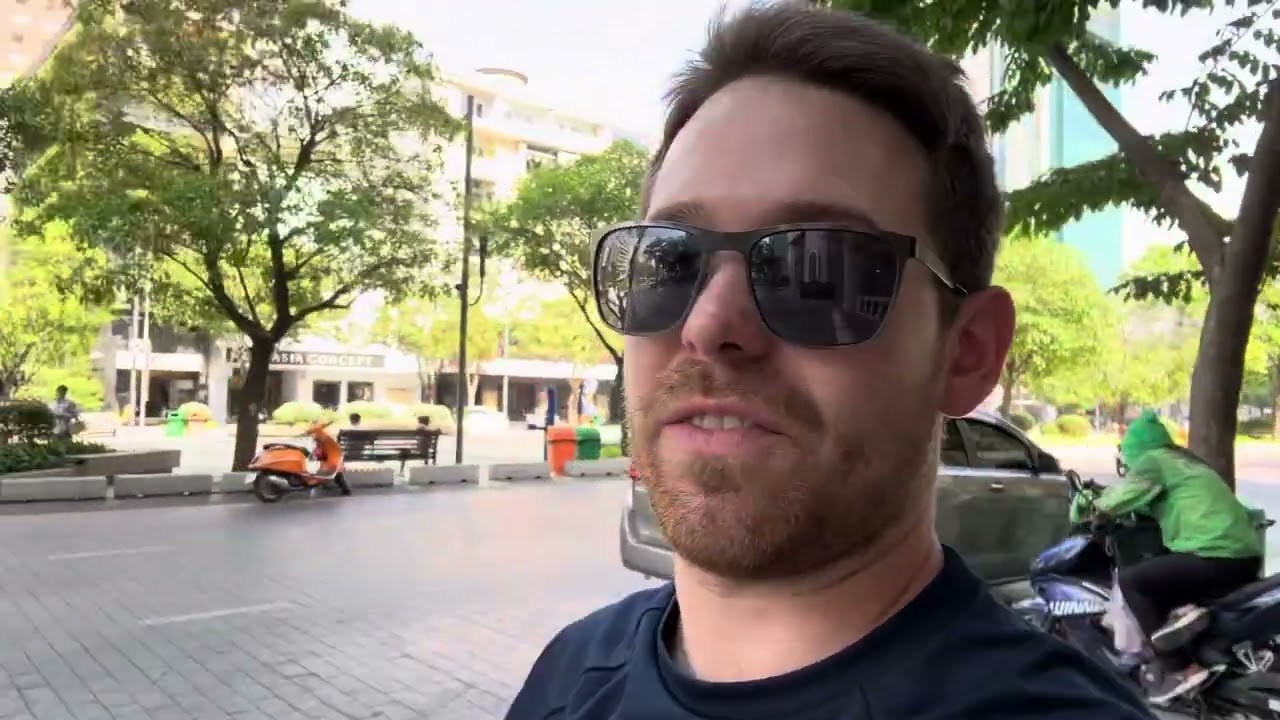 Exploring Nguyen Hue Walking Street