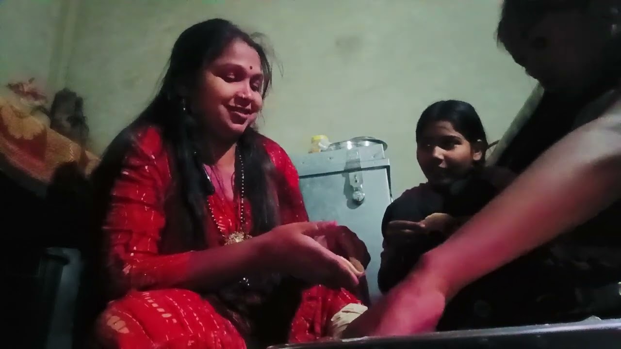 मंजू मोहिनी होली के त्योहार पर अपने हाथों से क्या पकवान बना रही हैं