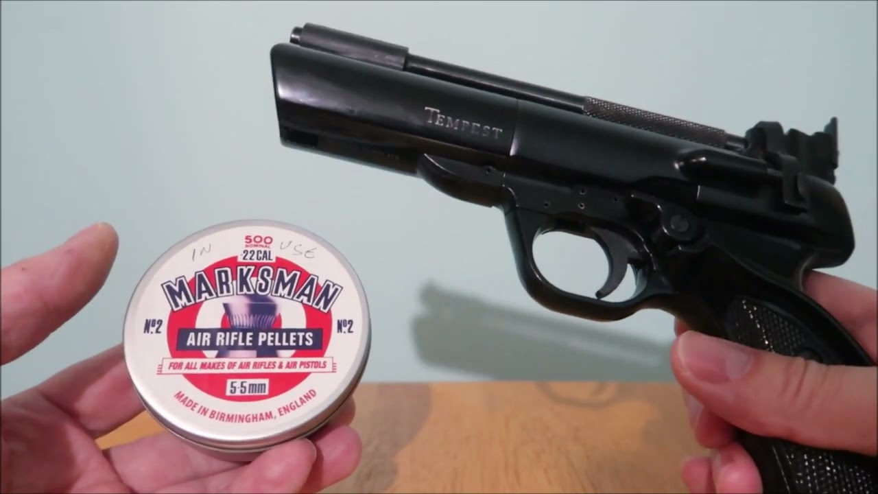 Webley Tempest .22 Air Pistol. A quick look and firing off a couple of shots.