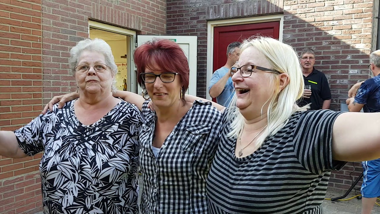 Muziekteam BBQ Feest met One For You  20   05   2018