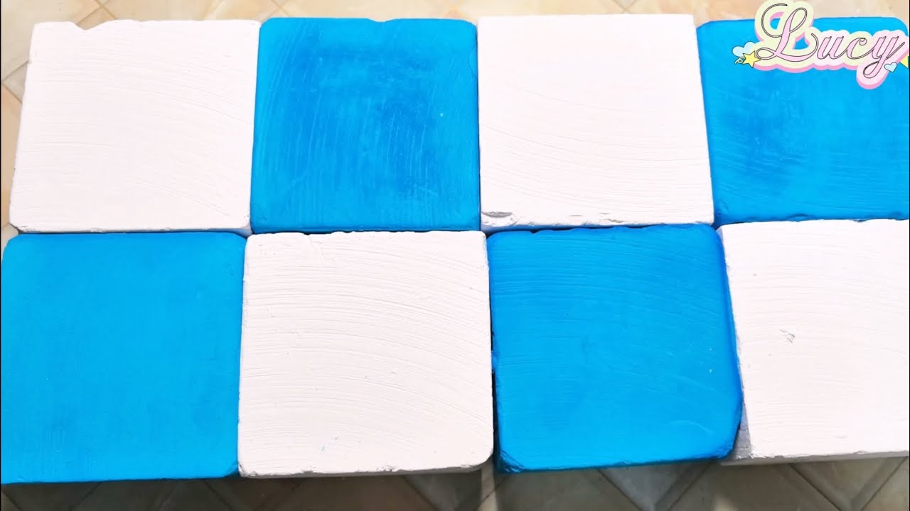 fresh white and blue chalk💙🤍