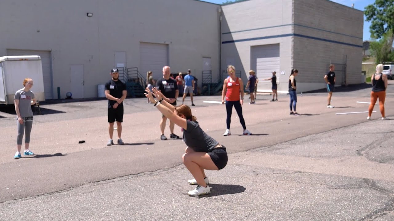 Common Fault in the Air Squat: Knee Initiation