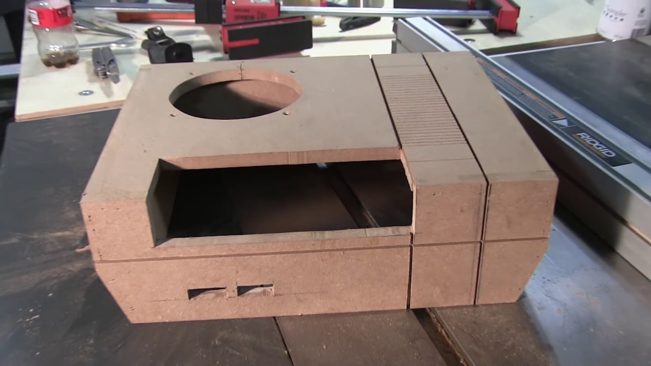 Nintendo NES Guitar Amp Homemade from MDF