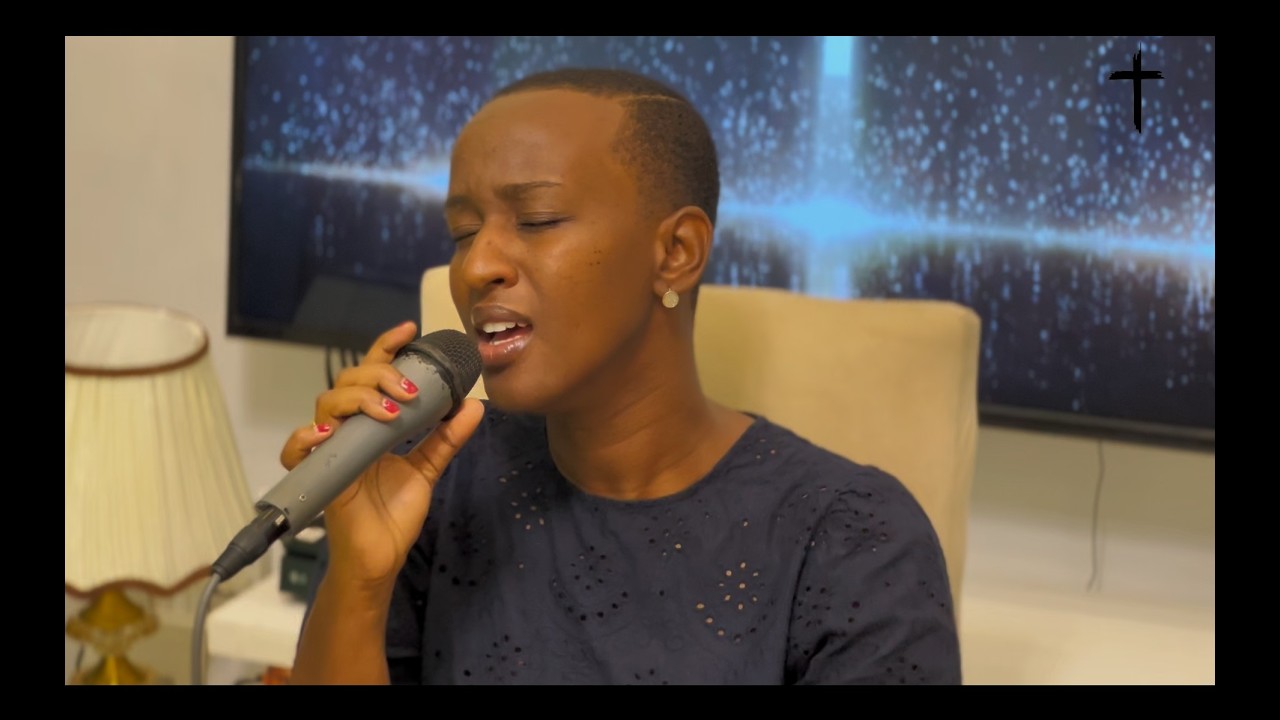 Mbega ubuntu butovugwa/Ndanyuzwe/Nshimimana mutima wanjye - CELINE UWASE