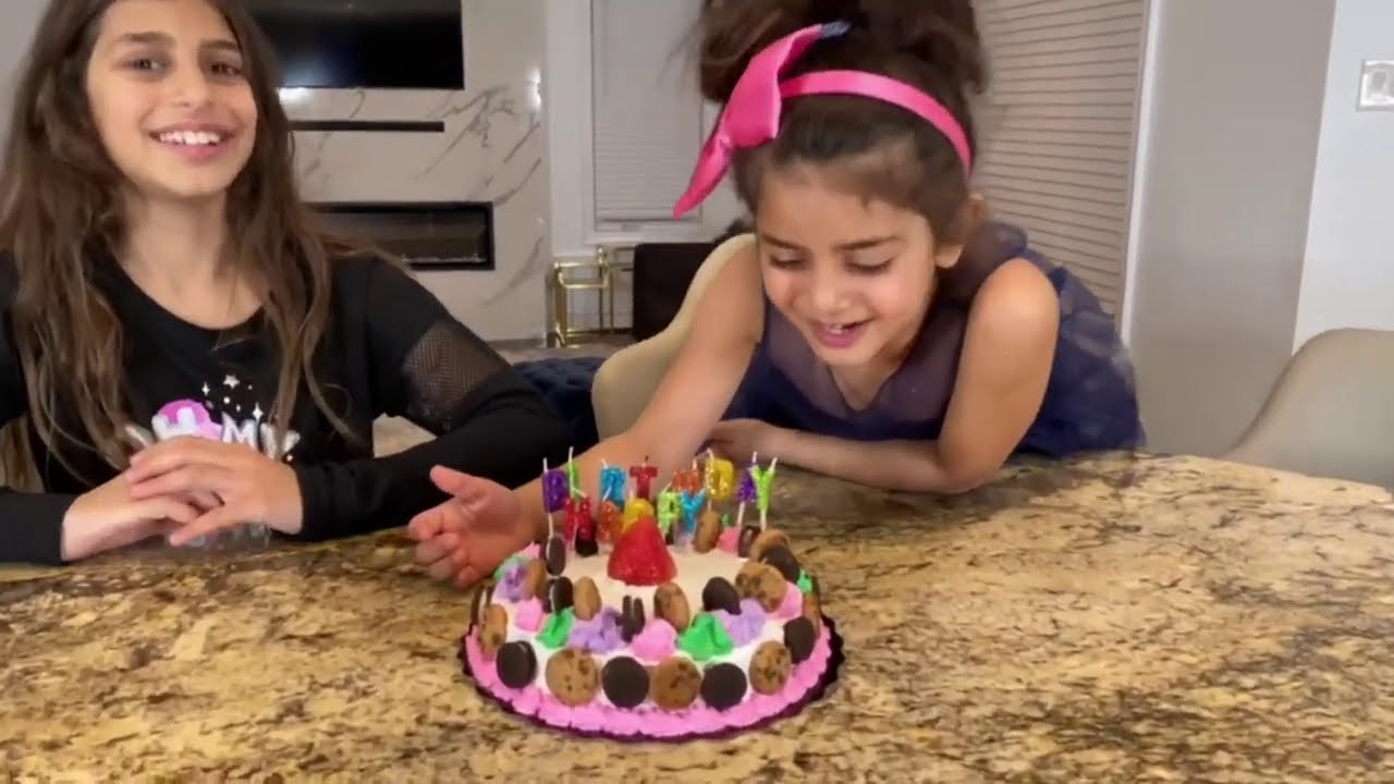 Deema and Sally Pretend play Happy Birthday Cake to our Cat
