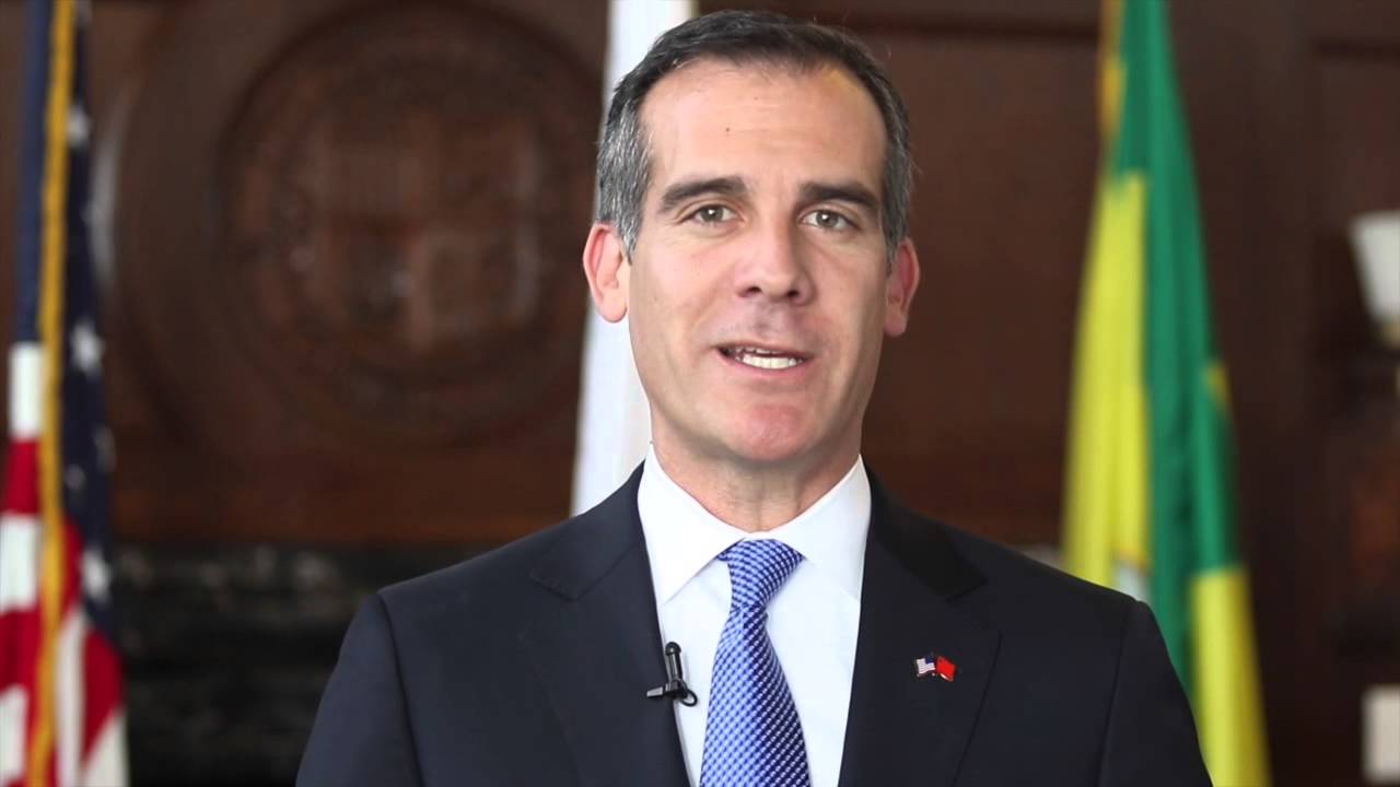 Mayor Eric Garcetti talks Neighborhood Council Elections - Spanish