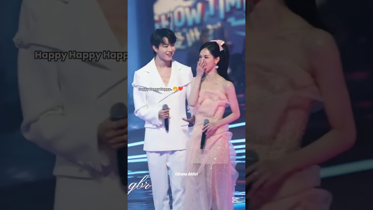 🤭❤️ The way he looks at her #tianjiarui #chenduling #duduruirui #chinese #shorts