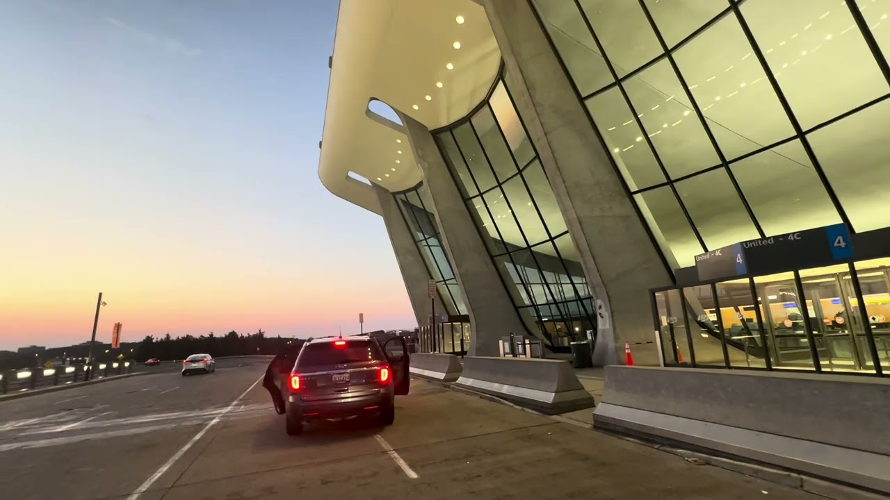 Dulles International Airport (IAD) Virginia/ Washington DC
