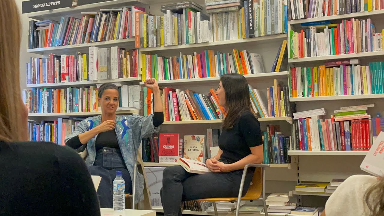 abril literari. festival mot, les nostres mares amb la Gemma Ruíz, st. jordi, amiga literària...