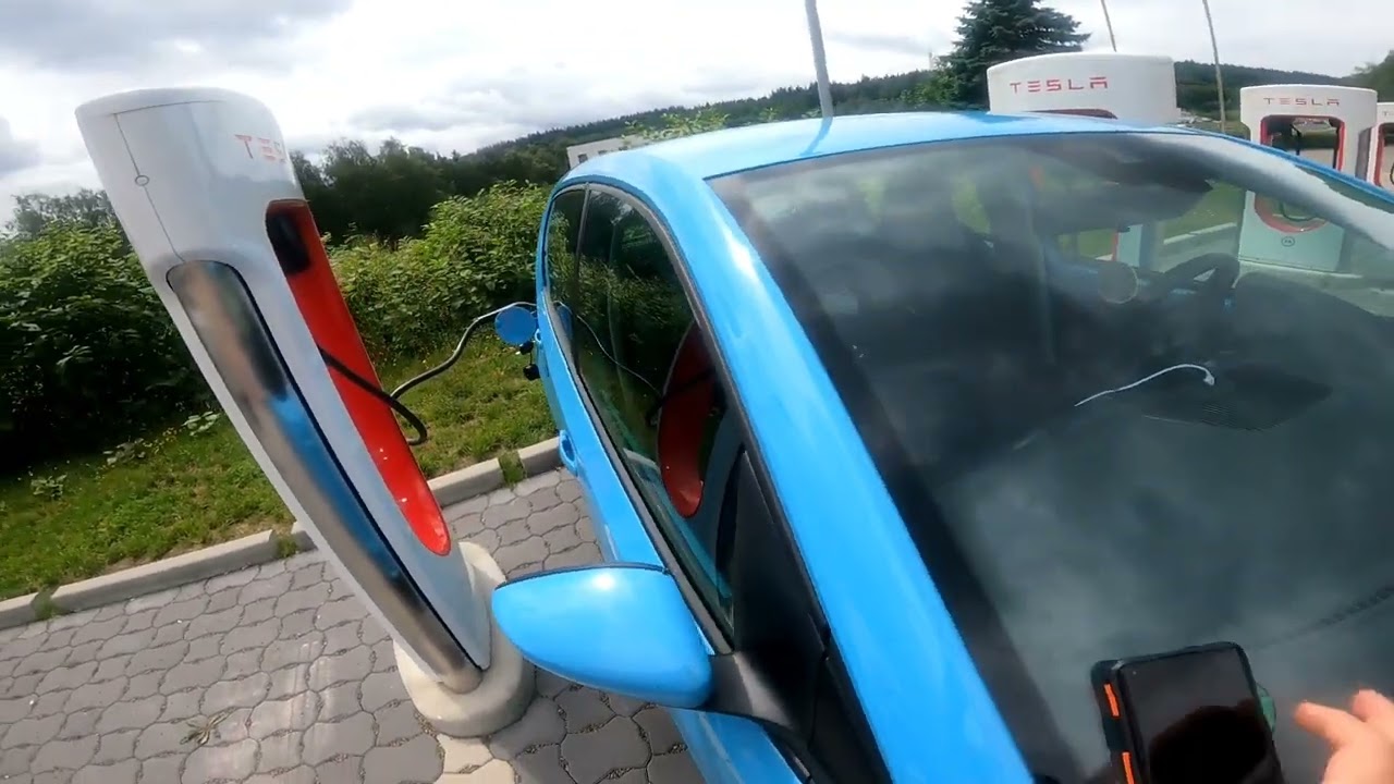 Mit dem VW eUp von Fürth nach Erfurt. Laden am Tesla  Supercharger.