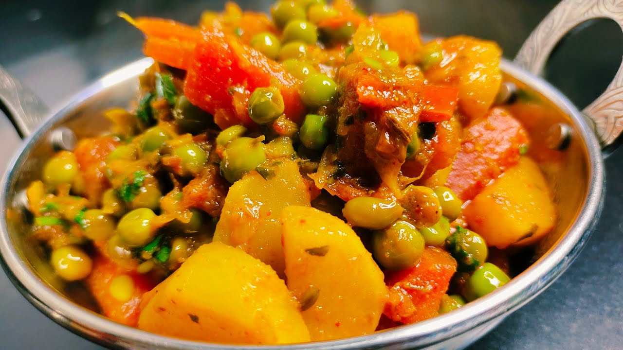 शलगम गाजर मटर की सब्जी ऐसे बना ली तो 2 की जगह 5 रोटी खा जाओगे । Shalgum Gajar Matar ki Sabji